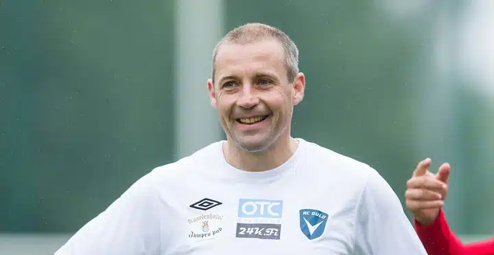 Mika Nurmela Ykkösen kuukauden pelaaja