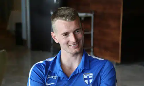 Hradecky: Seurasiirto stressasi