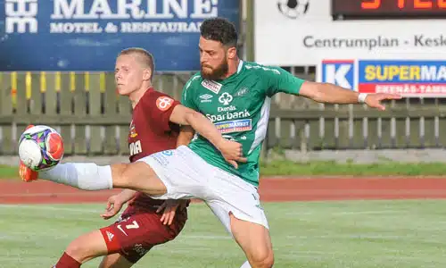 Honka nappasi pelaajan EIF:stä