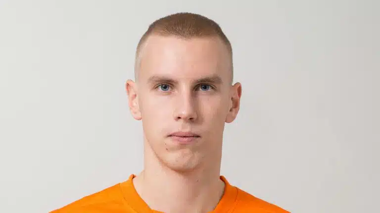 Antti Koivumäki ammattilaiseksi Romaniaan