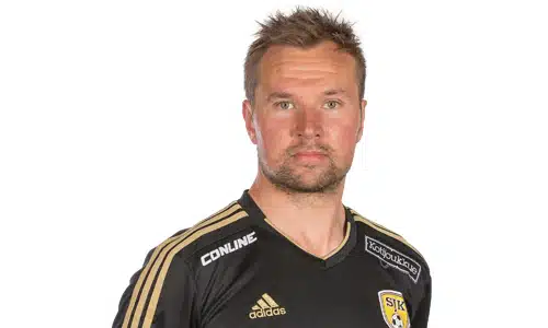 Toni Lehtisestä SJK Akatemian pelaajavalmentaja