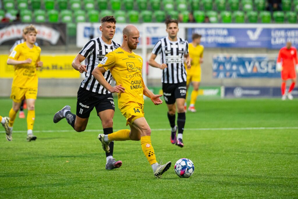 Haastattelu: AC Oulu on tiukoilla Veikkausliigan hännillä – ”Pitäisi alkaa tehdä maaleja”