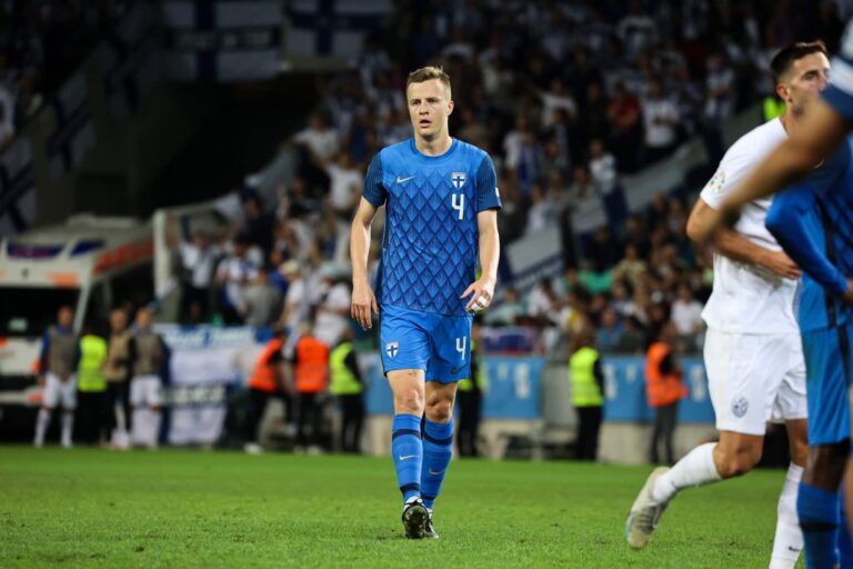 Haastattelu: Robert Ivanovilla uusi ja kova haaste Kreikassa – ”Futis täällä sopii vahvuuksiini”