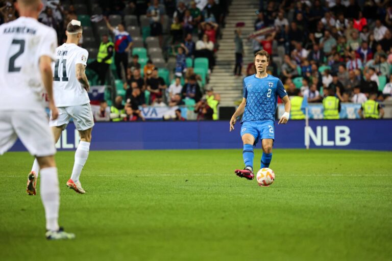 Haastattelu: Leo Väisäsellä uusi alku Häckenissä – ”Futis on hauskaa, eikä satu mihinkään!”