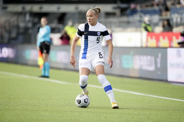 Haastattelu: Emma Koivisto puhuu Helmareiden EM-tavoitteesta: ”Olemme Skotlantia paremmissa asetelmissa”