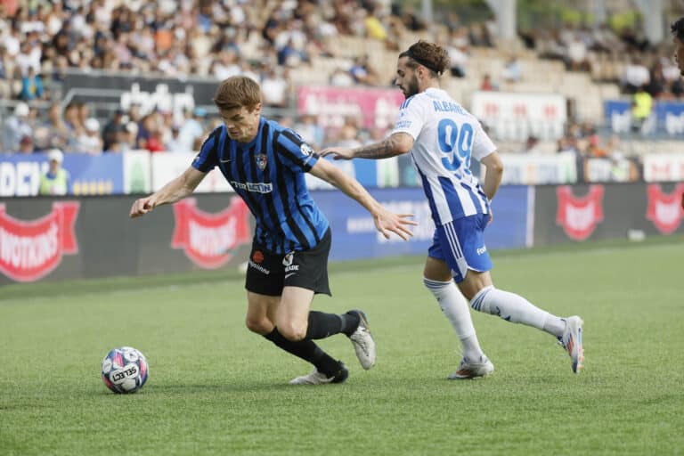 Haastattelu: Albin Granlund haluaa voittaa Liigacupin ja mestaruuden – ”Voimme haastaa jokaisen jopa kultamitalista!”