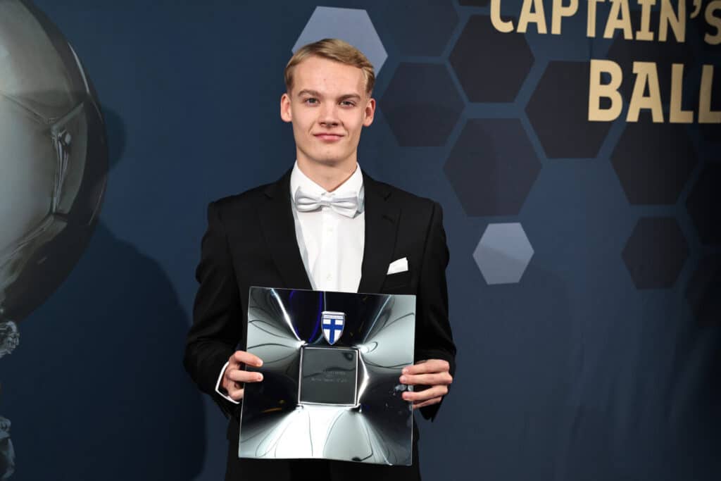 Haastattelu: Karmeaa epäonnea – superlupauksen kausi käytännössä paketissa Samuel Pasanen, Captain´s Ball