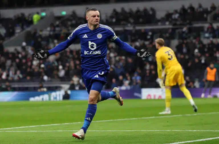 Viikonlopun tärpit – Tanssia putoamisviivan päällä Valioliigassa