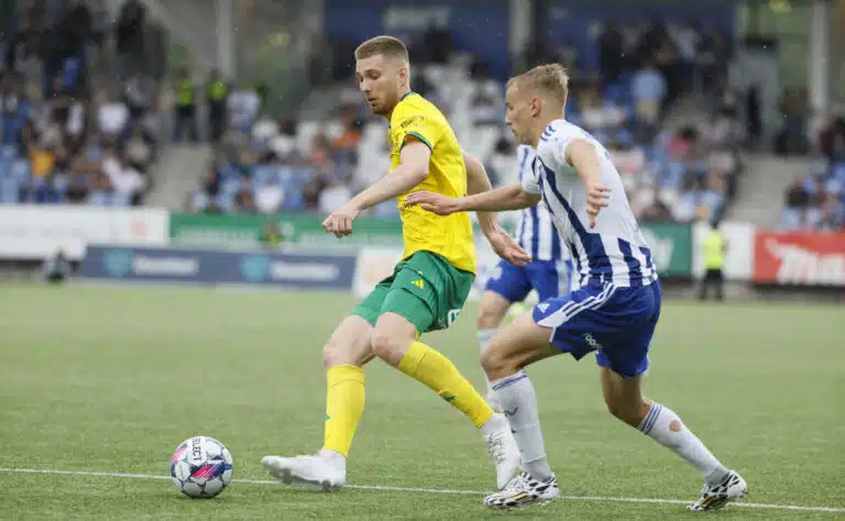 Kymppipaikan parhaat: Veikkausliigaan toivottiin sisäisiä rahalla tehtäviä siirtoja