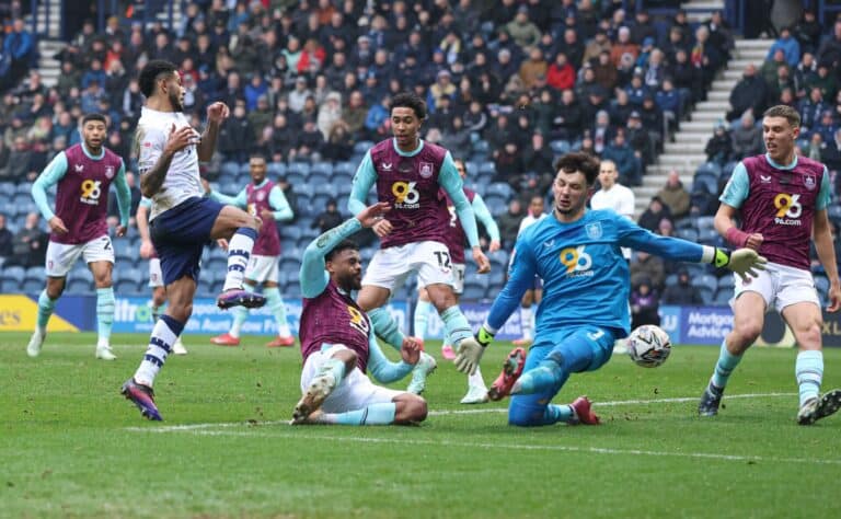 Ennätyksiä murskaksi – päästääkö Burnley enää koskaan maalia?