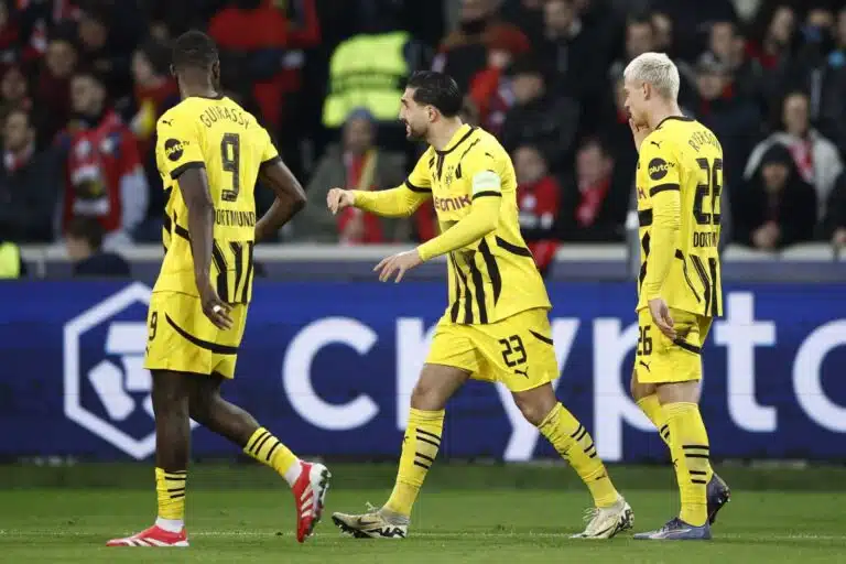 Vieraskynä: Takaisin muistojen äärelle – Parken kiehui, Dortmund riehui