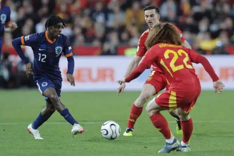 Haastattelu: Leverkusen tyhjenee tähdistä – Asiantuntija puoltaa Liverpool-siirtoa: ”Hyvä ja pitkään huhuttu haku”