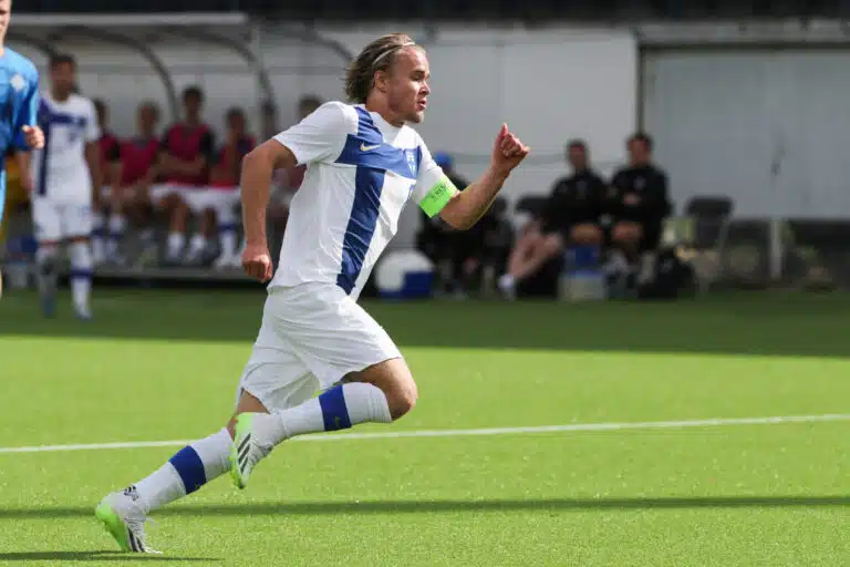 Haastattelu: Pikkuhuuhkajien kapteeni EM-kisapaikan vaatimuksista – ”Pitää suorittaa aina korkealla tasolla”