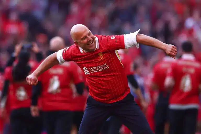 Haastattelu: Asiantuntija näkee valoa Anfieldin yllä – ”Back to business”