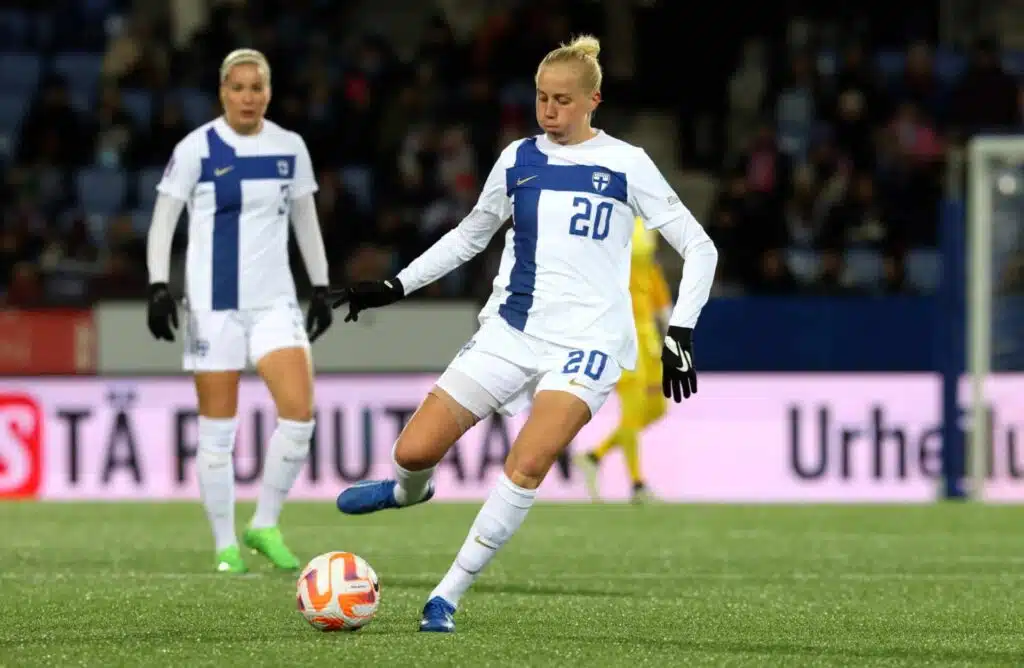 Haastattelu: Helmarit suosikkina ristiriitaiseen otteluun – ”Pystymme olemaan jokaista vastustajaa parempi”