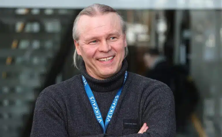 Top kuusi Veikkausliiga – KuPS:ssa raadetaan, myrskyvaroitus Töölöstä ja tyylikäs herra Marko Rajamäki