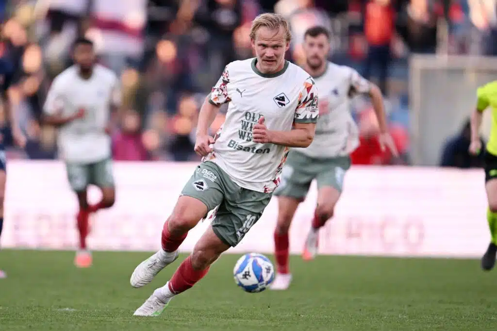 Viikonlopun suomalaiset: Pohjanpalolla ja Källmanilla hurja ”maalikisa” meneillään