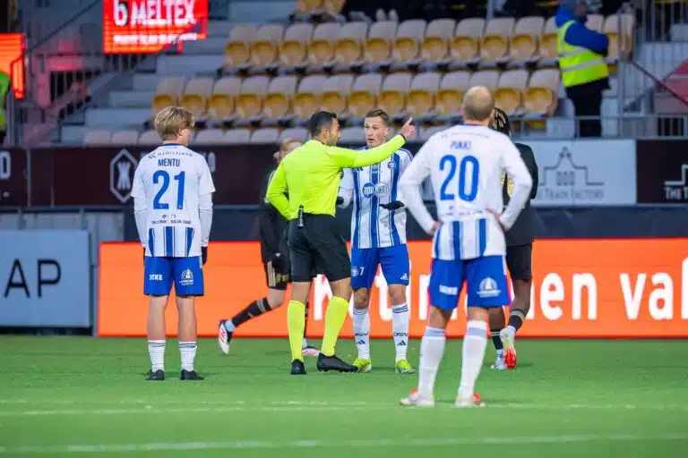 Näkökulma: Kuunteliko Santeri Hostikka Veikkausliiga-podcastin? Olisi kannattanut