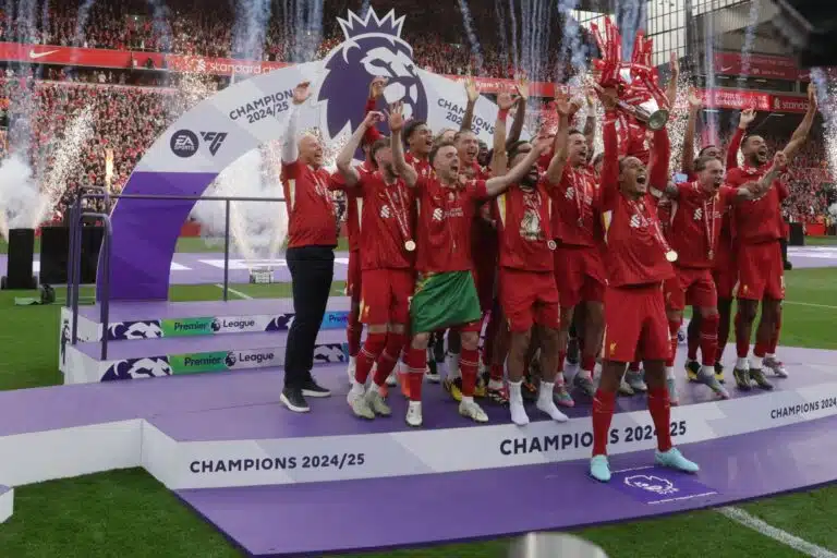 Top kuusi brittikentät – Tragediat varjostivat Liverpoolin juhlia, Haalandista ennätysmies