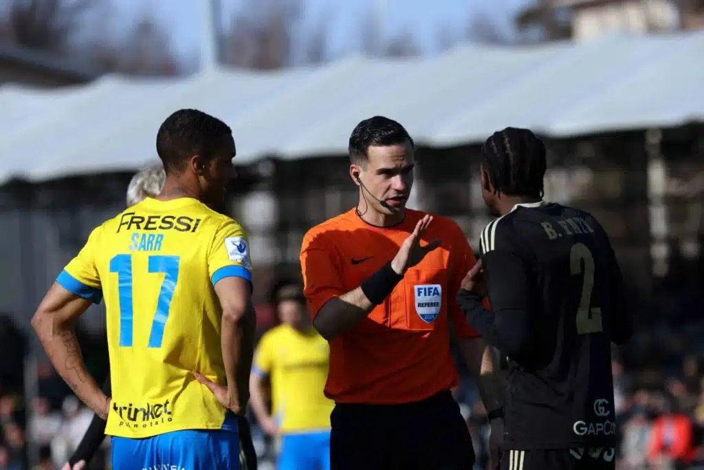 Näkökulma: Andy Smith ei ole enää yksin tuomarikritiikissään – kuoroon liittynyt uusia jäseniä