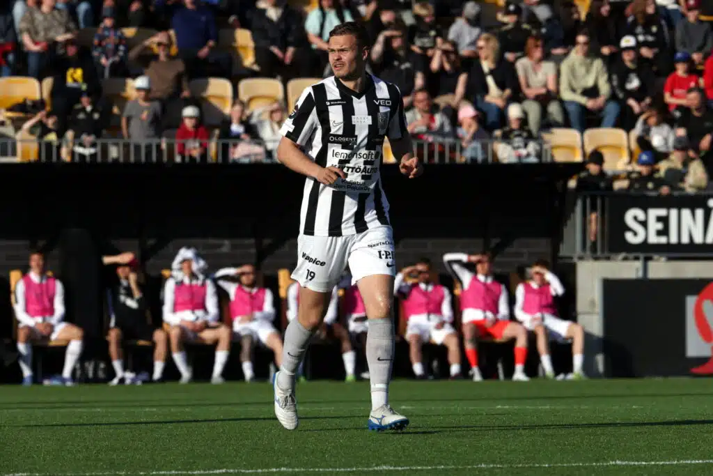 Haastattelu: Cup meni, Veikkausliiga jatkuu – ”Välillä korkealta ja kovaa”