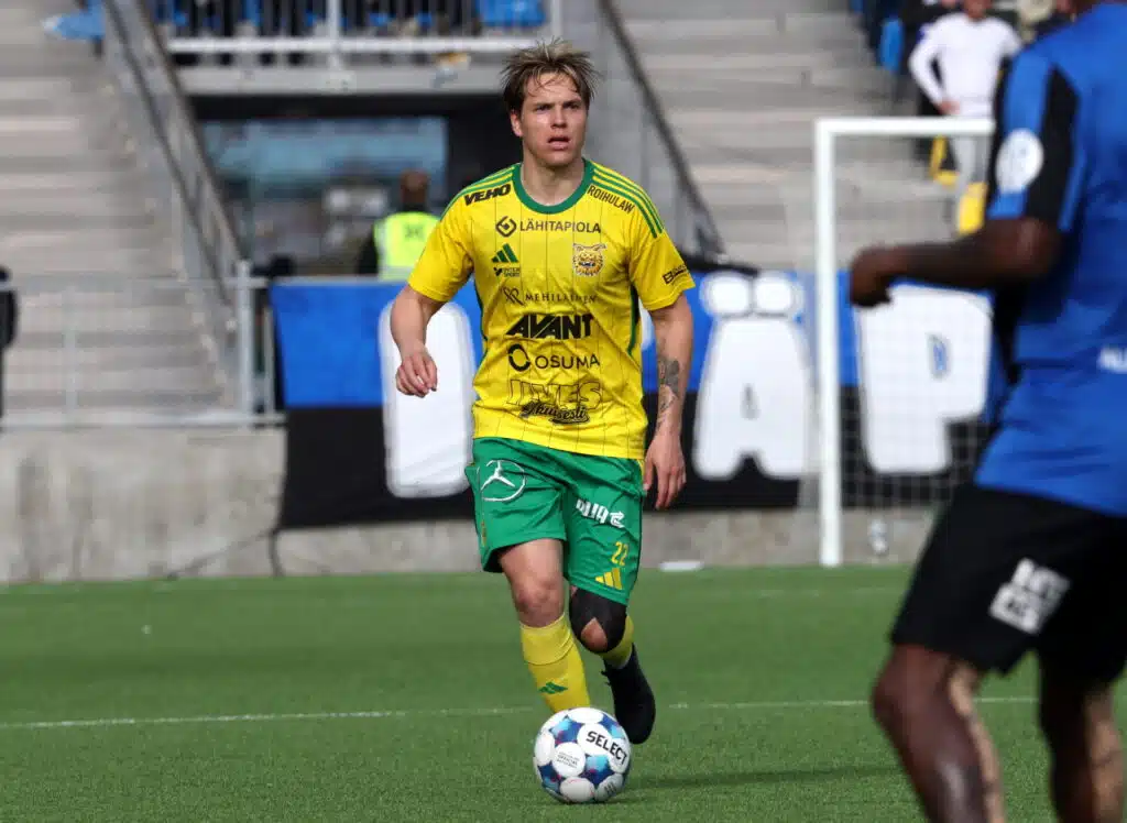 Haastattelu: Salahäät ja siirto – Aapo Mäenpään ”huippudiilit”