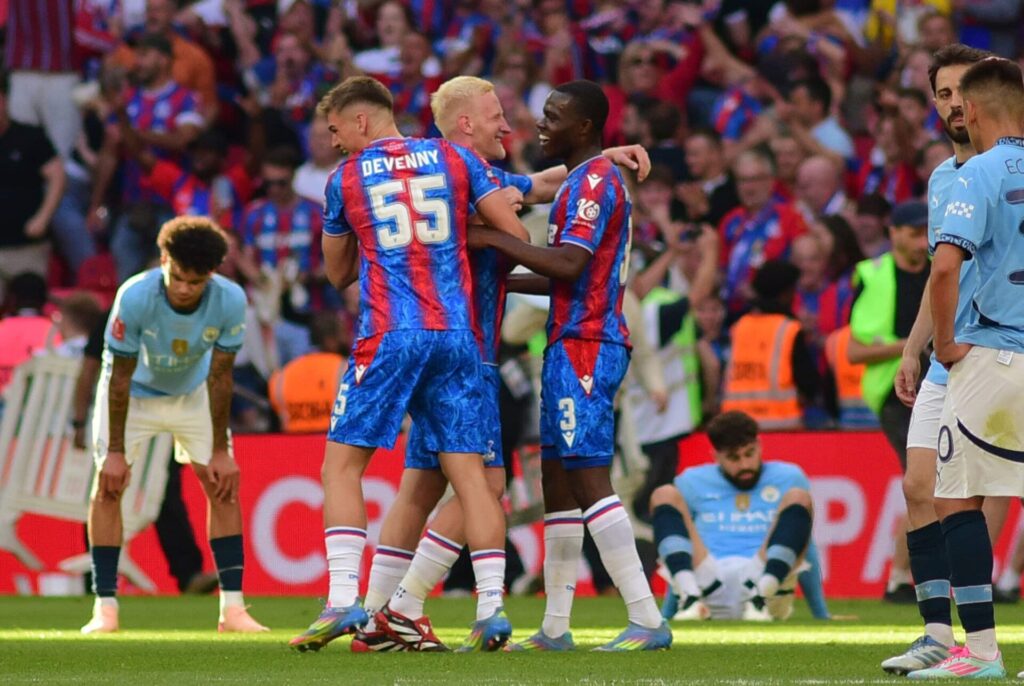 Läpisyöttö: Crystal Palacen lennolle on selkeät syyt