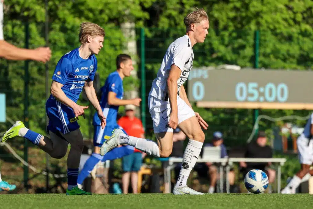 Näkökulma: Ykkösliigassa taistellaan enää siitä, kumpi nousee suoraan