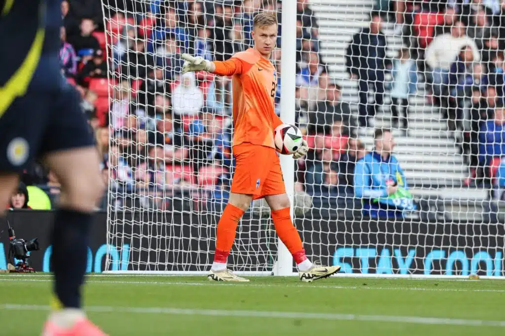 Haastattelu: Viljami Sinisalo kertaa Celticin vaisua syksyä – ”Menee hetki, että kaikki tajuavat, kuinka isossa seurassa on”