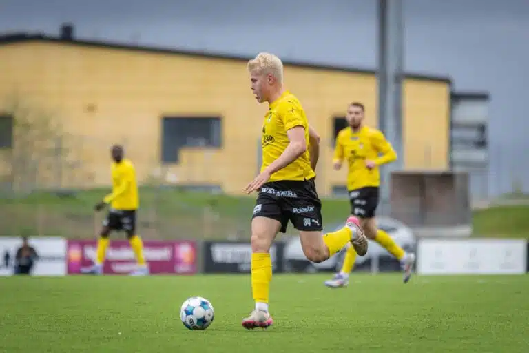 Haastattelu: Jacob Friis selittää KuPS:n murskatappion Tanskassa – ”Kyse on pelaajien laadusta”