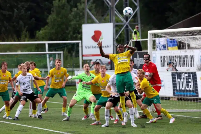 Näkökulma: Veikkausliigan nousu ja putoaminen on enää harvojen taistelu