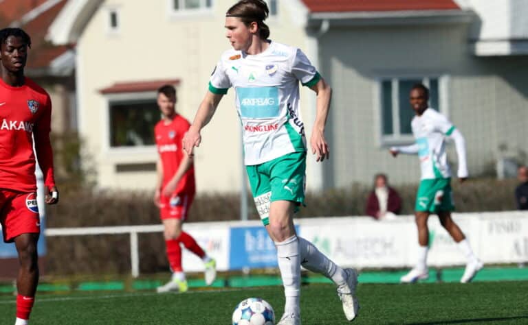 Haastattelu: Kumpi ottaa keskikentän herruuden – ”Veikkaan, että minä” Haastattelu: Kumpi ottaa keskikentän herruuden – ”Veikkaan, että minä”