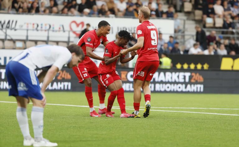 Näkökulma: HJK:ta alkaa käydä sääliksi – ”Hautajaiset seis, vainaja puuttuu”