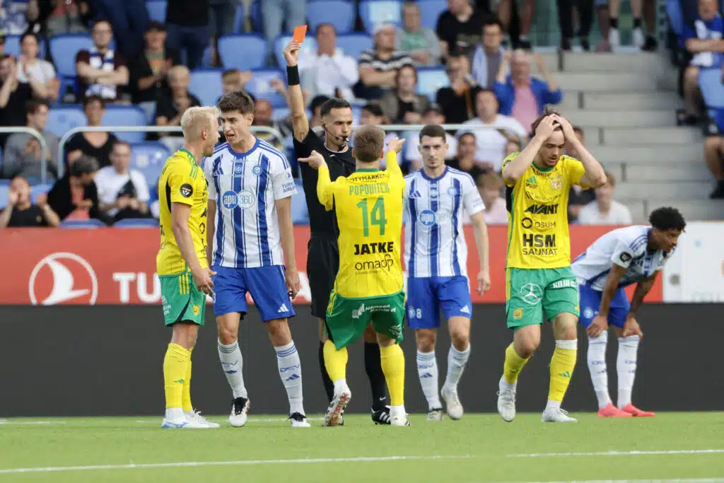 Asiantuntijat linjaavat täysimittaisen VAR:n Veikkausliigaan tuloa vastaan – ”Ei vie suomalaista jalkapalloa eteenpäin!”