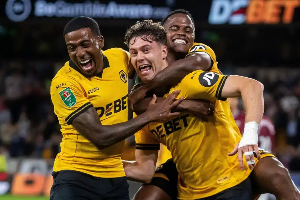 Haastattelu: Valioliiga-asiantuntijalta liikuttava joululahjatoive – ”Jos nyt edes yksi voitto…”