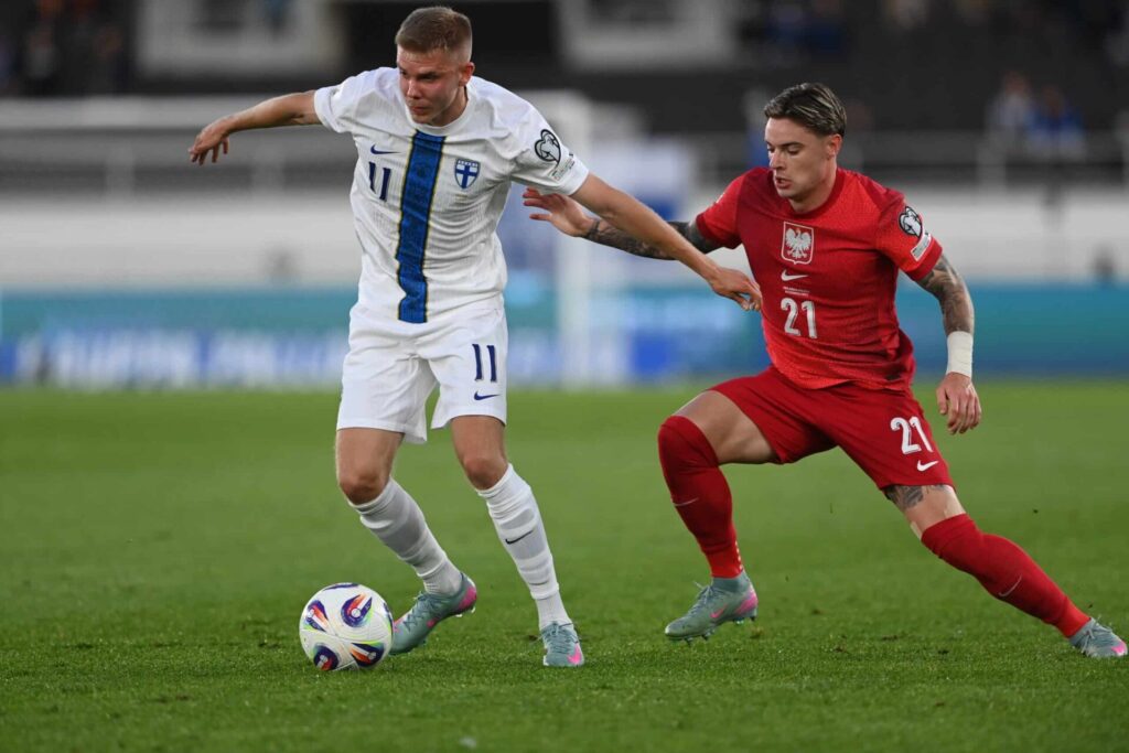 Suomen Oliver Antman ja Puolan Interiä edustava Nicola Zalewski