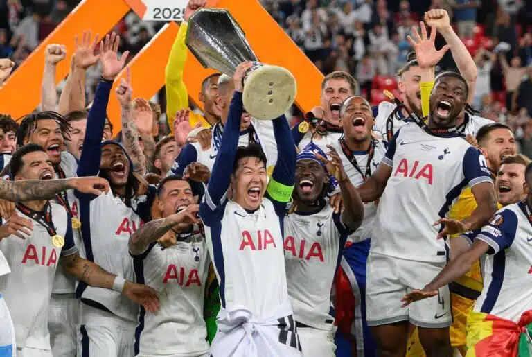 Näkökulma: Tottenham – yleisestä vitsistä vakavasti otettavaksi voittajaksi