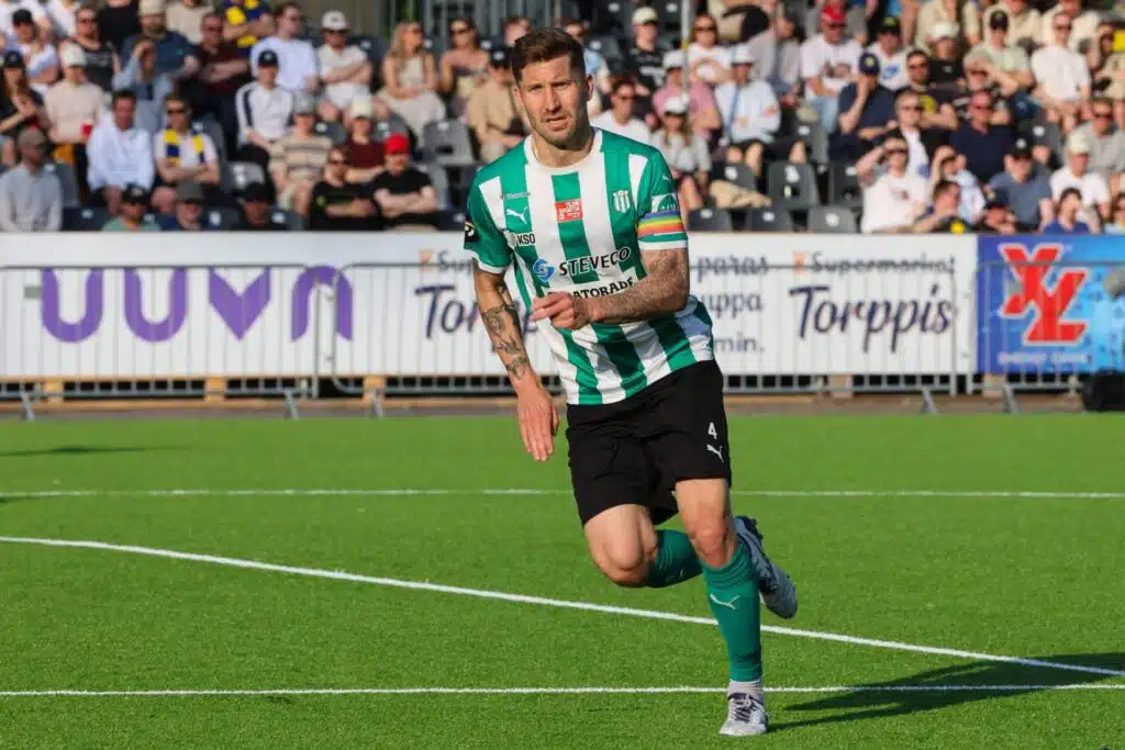 Haastattelu: Huuhkajalegenda isojen asioiden edessä – ”Me todella tarvitsemme voiton”