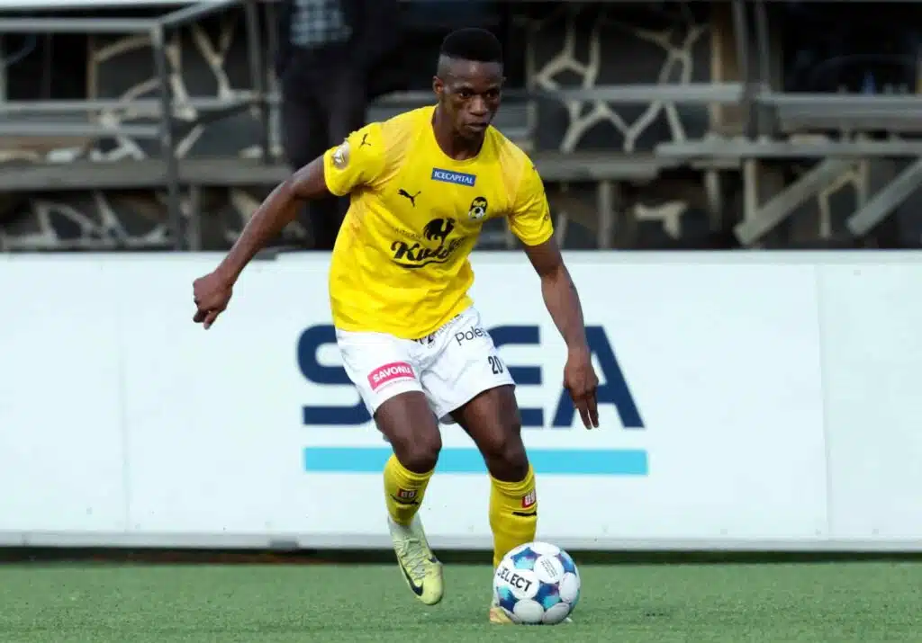 Haastattelu: KuPS:illa miljoonaottelu, Jarkko Wissillä hihaässä – ”Hän pistää palloa pussiin monipuolisesti”