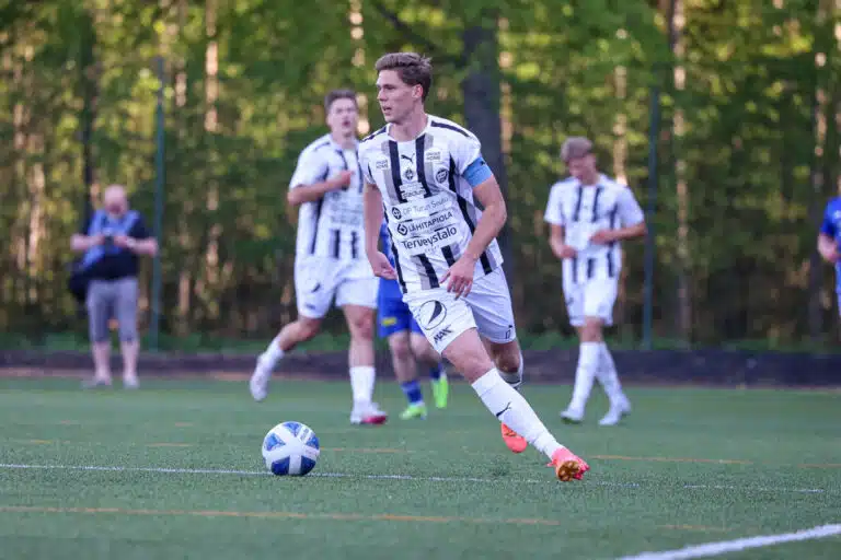 Näkökulma: Ykkösliigan kärkikaksikolla edessä paineensietotesti