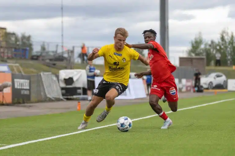 Vuodenvaihde lähestyy, ikkuna aukeamassa – Kymppipaikan siirtopörssiin pieniä muutoksia