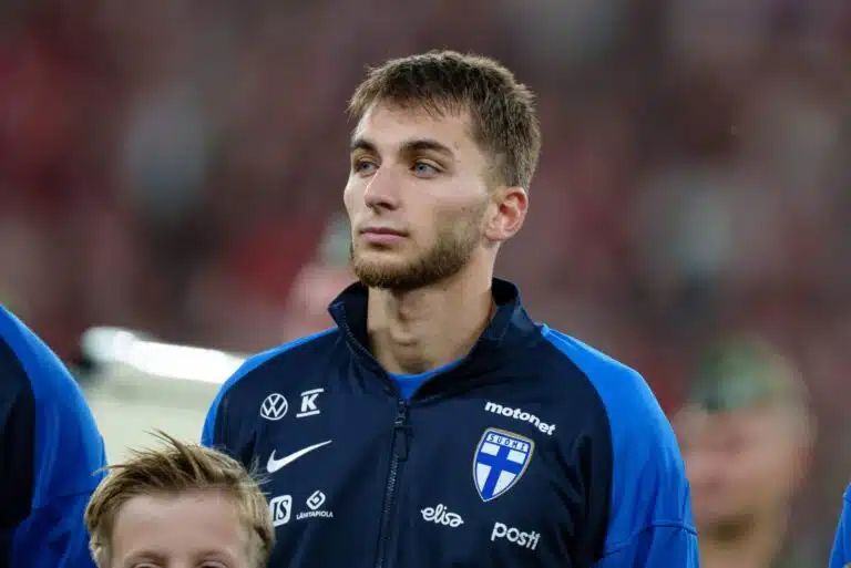 Haastattelu: Adam Marhiev hurmaa Huuhkajissa ja Saksassa – ”Sopii minulle täydellisesti”