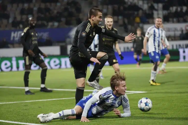 Näkökulma: Avasiko Valentin Gasc ketsuppipullon? Milloin pelaajasiirtojen ruletti alkaa kunnolla?