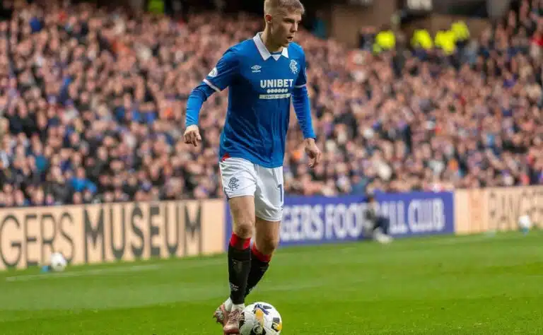 Viikonlopun suomalaiset: Debyyttejä, debyyttimaaleja ja maalipörssien kärkisijoja