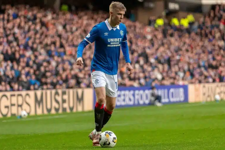 Viikonlopun suomalaiset: Debyyttejä, debyyttimaaleja ja maalipörssien kärkisijoja