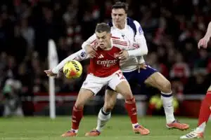 Läpisyöttö: Valioliiga on kiistatta maailman paras jalkapallosarja – Onko se myös fyysisin?