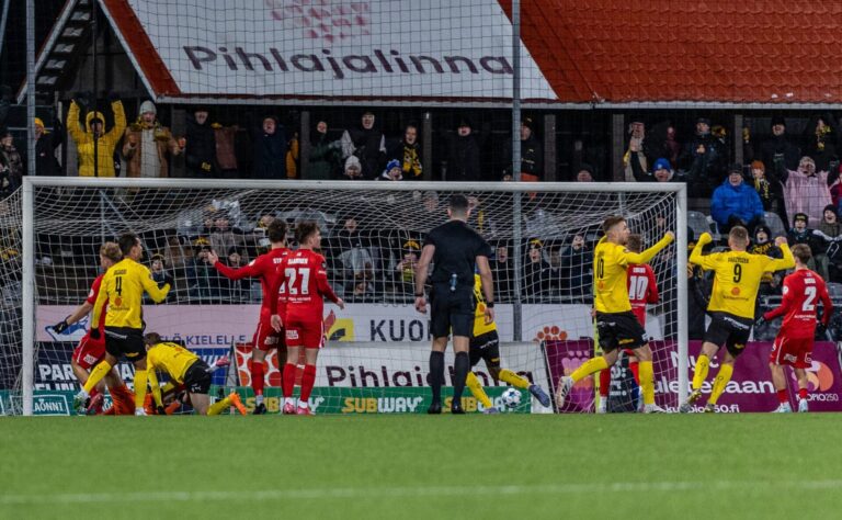 Top kuusi Veikkausliiga  – KuPS juoni mestariksi, Nuutinen ohitti Korkeakunnaksen