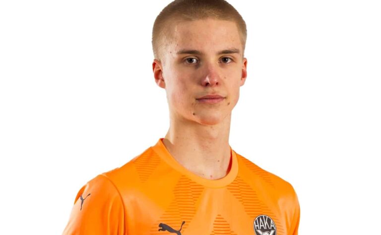 Haastattelu: Pikkuhuuhkajissa todellinen yllätysnimi – ”En ole aiemmin ollut missään mukana”