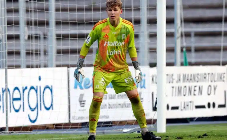 Haastattelu: Nuori tähtimaalivahti arvoituksellisena tulevaisuudestaan – ”Kaikki on mahdollista”