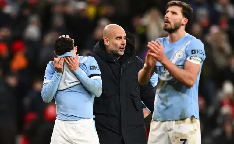 Haastattelu: Asiantuntijalta raippaa Manchester Citylle – ”Käsittämätön romahdus”